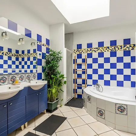 Maison Arcachonnaise Sur *