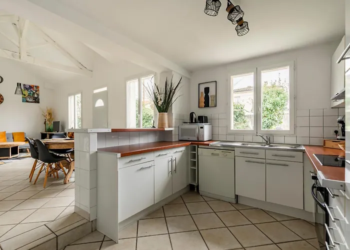 Maison Arcachonnaise Sur *